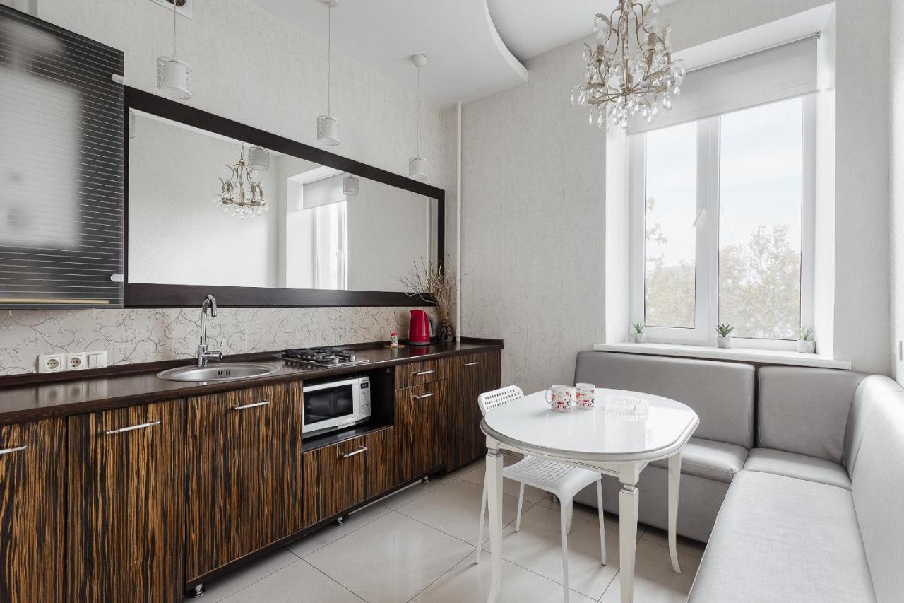 2 Bedroom On Deribasovskaya Str. Odessa Dış mekan fotoğraf