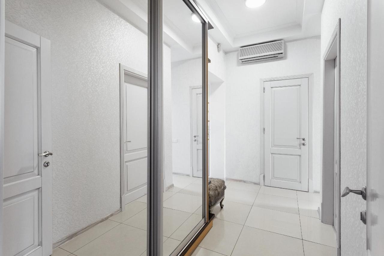2 Bedroom On Deribasovskaya Str. Odessa Dış mekan fotoğraf